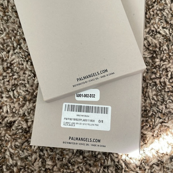 Classic Logo Iphone Case 12 M Yellow Fluorescent - Picture 2 of 7